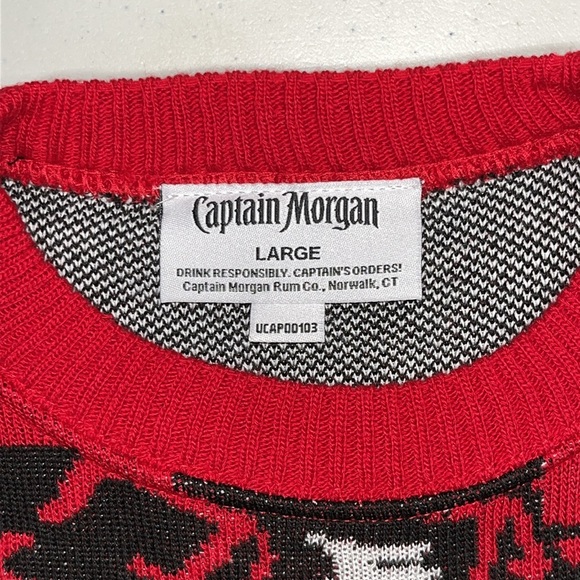Captain Morgan Size L Red - Stripe Pirate Rum Snowflake Christmas Sweater Top - Picture 3 of 3